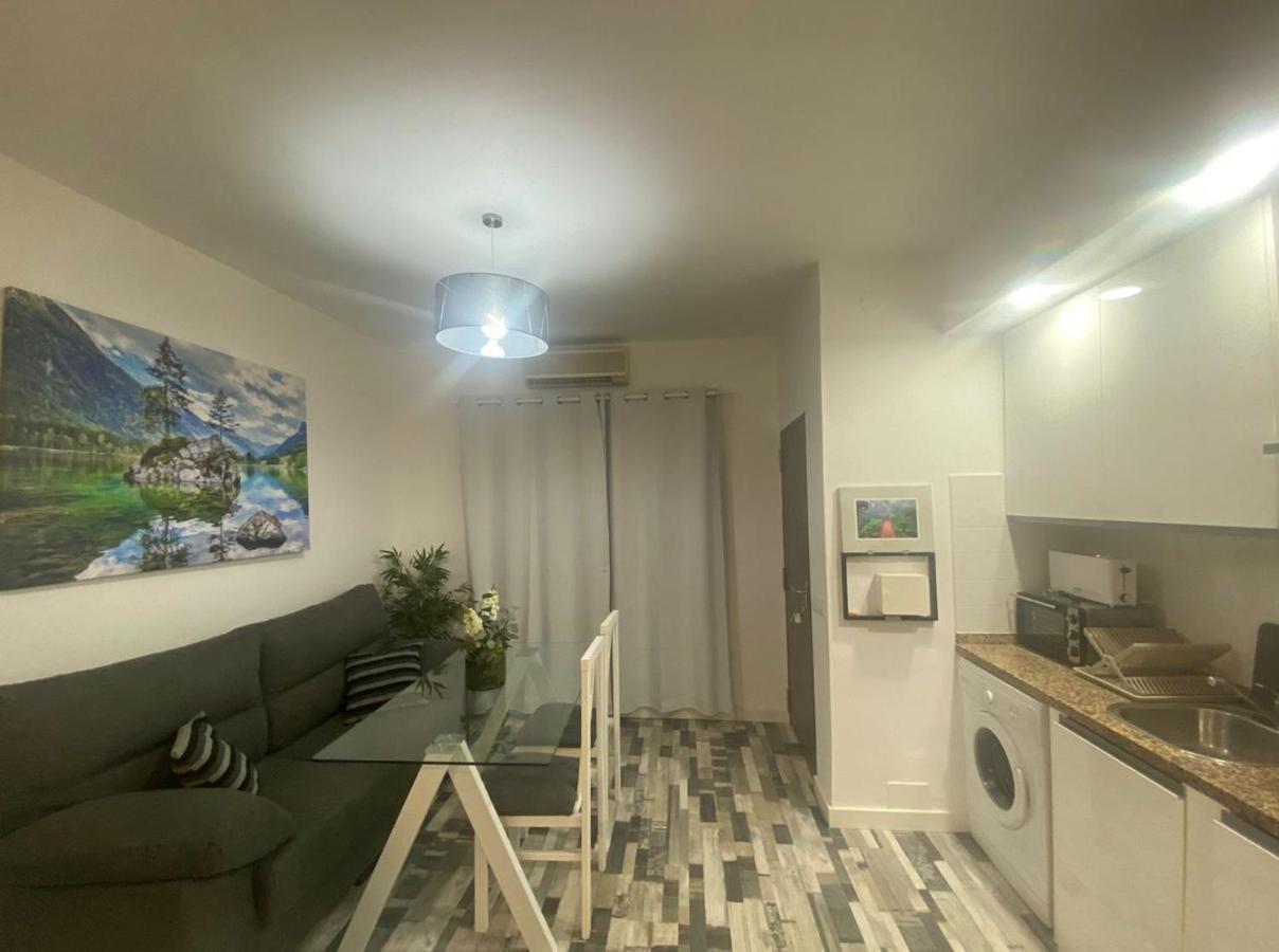Holidays2Benalmadena Siroco Parking And Balcony Apartman Kültér fotó